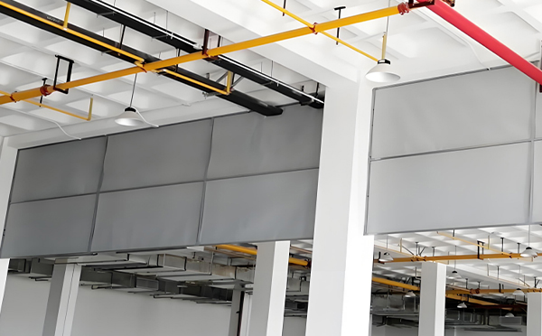 商场防烟分区常闭节点：徽县挡烟垂壁高度与控制器接线图解