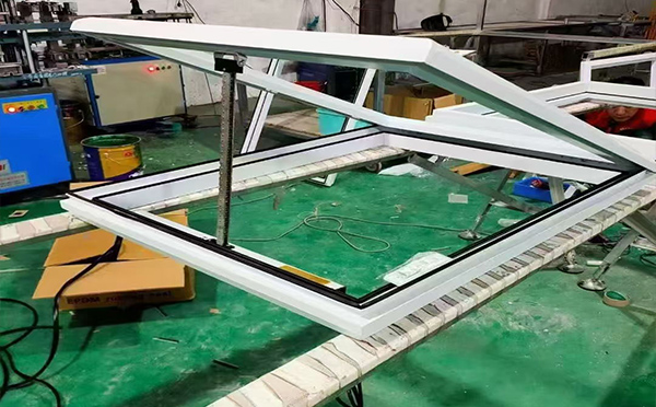 某地下车库出入口徽县排烟窗配置工程