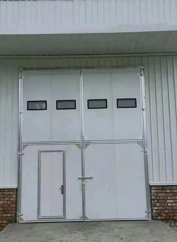 徽县工业门在设备装配车间出入口的实施记录