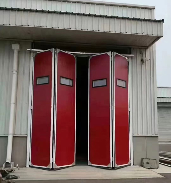 徽县工业折叠门在大型装配车间出入口的应用实例